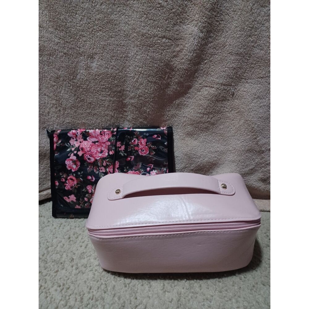 FOREVER 21 Floral Hanging Traveling Bag + Pale Pink Large Capacity Cosmetic Bag